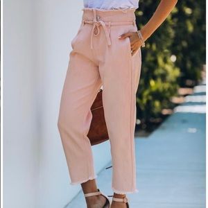 High rise pocketed frayed denim pants